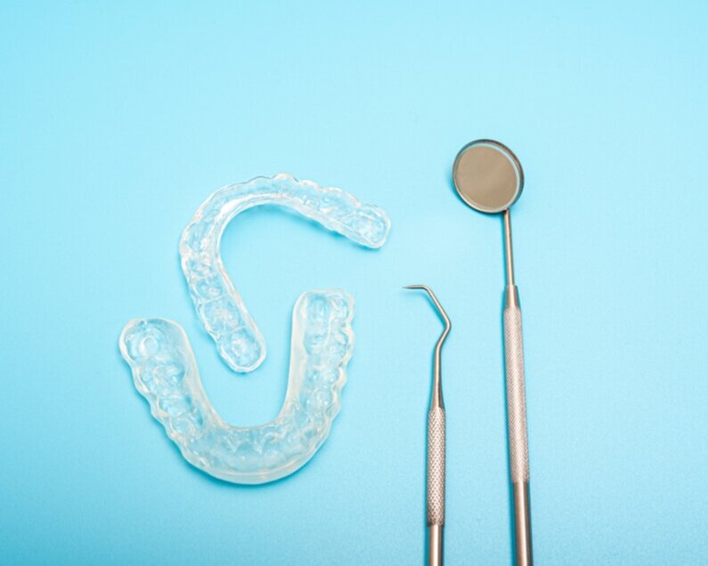 Craniomandibuläre Dysfunktion Zähne knirschen, Bruxismus, Zahnarzt Ottobrunn, Zahnschienen, Knirscherschienen